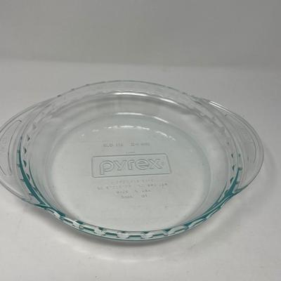 Baking Dishes - Pyrex Pie & Coche Deep Dish