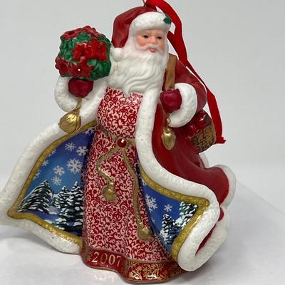 2007 Danbury Mint Santa Ornament