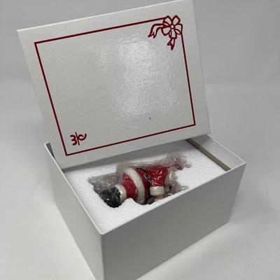 2009 Danbury Mint Annual Santa Ornament