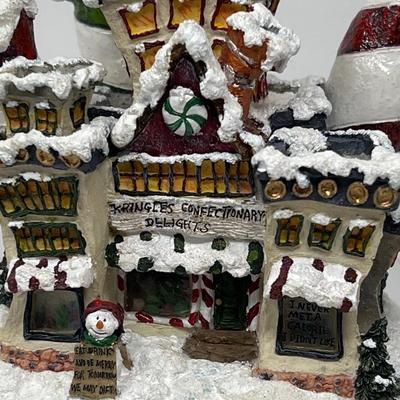 2002 Boyds Villages Kringle’s Confectionary & Mooselfluff’s Ski Chalet