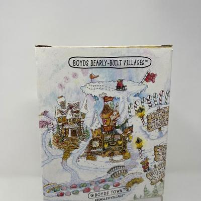 2002 Boyds Villages Kringle’s Confectionary & Mooselfluff’s Ski Chalet