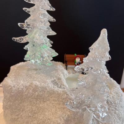 RARE Department 56 North Pole Series Animated & Lighted Skating Pond