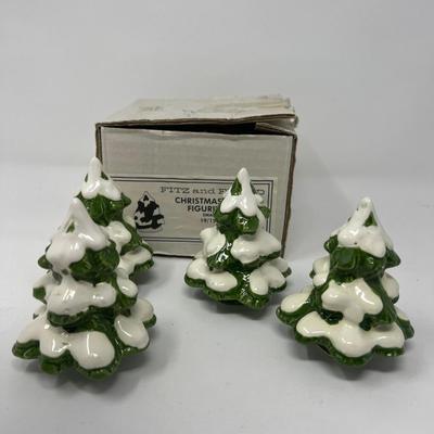 Four Fitz & Floyd Christmas Trees and 1975 Spode Plate