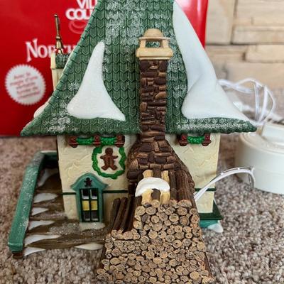 Department 56 Elsie’s Gingerbread House North Pole Series 1998