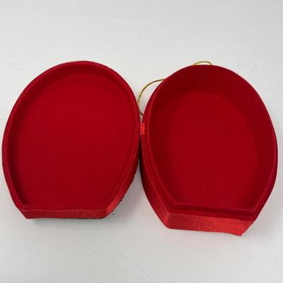 Sequin Raggedy Ann Satin Box & 16 Festive Napkin Holders