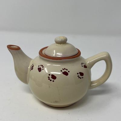 Fun at the Toy Factory Error Set & Bearware Pottery Teapot