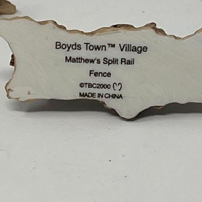 Boyds Village Accessories- Trees, Books, Fences