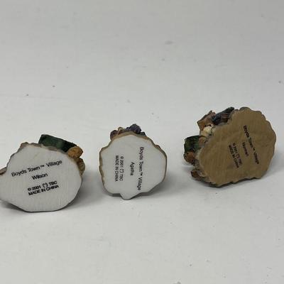 Four Boyds Bearstown Houses & Townsbear Figures
