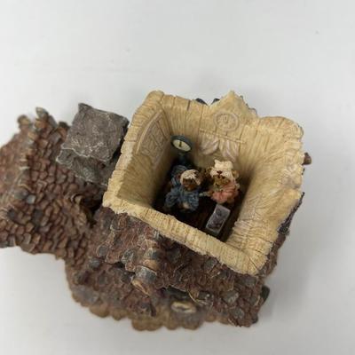 Four Boyds Bearstown Houses & Townsbear Figures