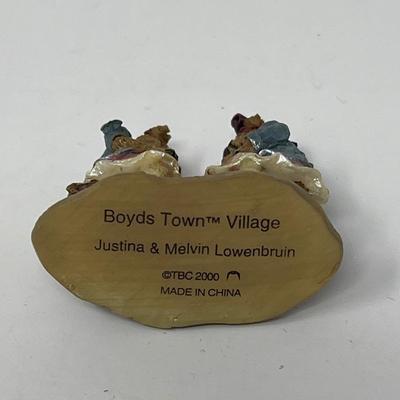 Four Boyds Bearstown Houses & Townsbear Figures