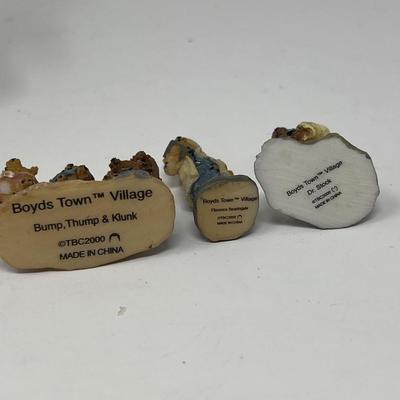 Four Boyds Bearstown Houses & Townsbear Figures