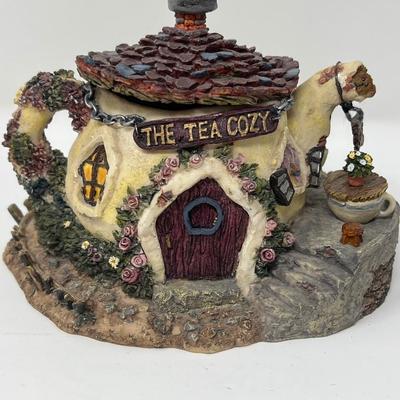 Four Boyds Bearstown Houses & Townsbear Figures