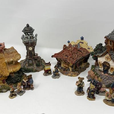 Boyd’s Christmas Village Limited Edition Houses & Townsbears