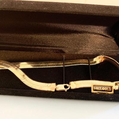 Beautiful 20” Solid 14k Gold Estate Necklace - 25 grams