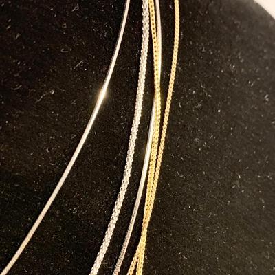 Gold Necklaces Lot 14k White & Yellow Gold - 15 grams