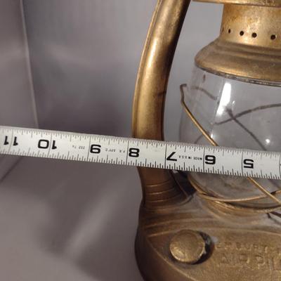 Vintage Embury MFG Co Lantern- Embury No. 2 Air Pilot