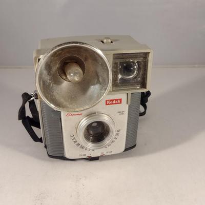 Vintage Kodak Brownie Starmite Camera