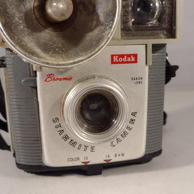 Vintage Kodak Brownie Starmite Camera