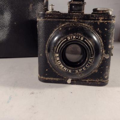 Vintage Kodak Brownie Special Six-16 Camera