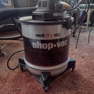 Five Gallon Metal Body Shop Vac- Wet and Dry Vac