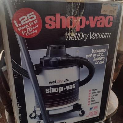Five Gallon Metal Body Shop Vac- Wet and Dry Vac