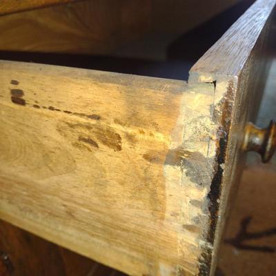 Wooden Wash Stand Cabinet- Approx 33" x 19" x 28 3/4" Tall