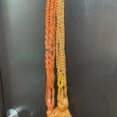 5 orange/gold macramé plant holders