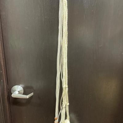 5 white macramé plant holders