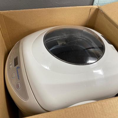 1.5 bread machine, 42 cup coffee urn and other baking items