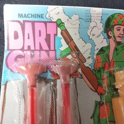MACHINE DART GUN ON BOARD AND TOY MACHINE GUN
