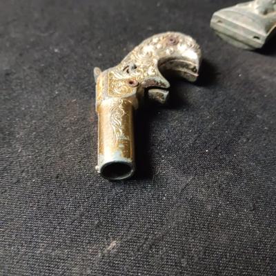 TOY HUBLEY AND DERRINGER CAP GUNS