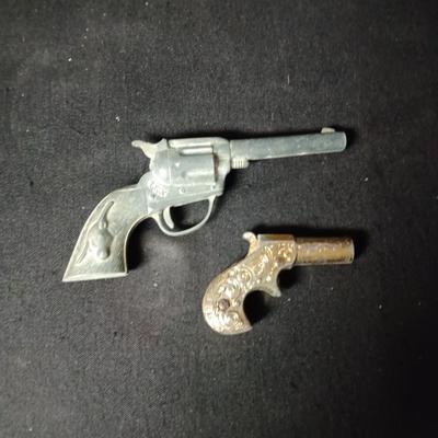 TOY HUBLEY AND DERRINGER CAP GUNS