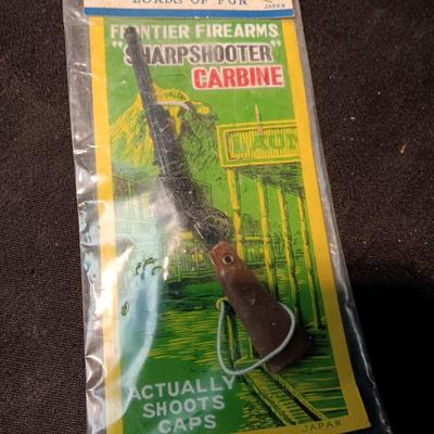FRONTIER FIREARMS AND HUBLEY DERRINGER CAP GUNS