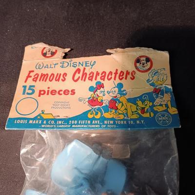 UNOPENED WALT DISNEY 15 FAMOUS CHARACTERS