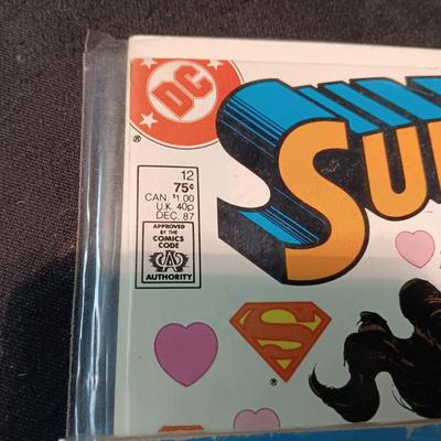SUPERMAN AND RICHIE RICH COMIC BOOKS