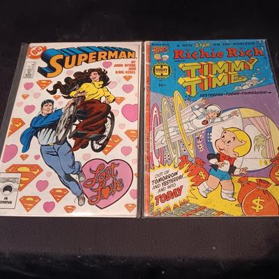 SUPERMAN AND RICHIE RICH COMIC BOOKS