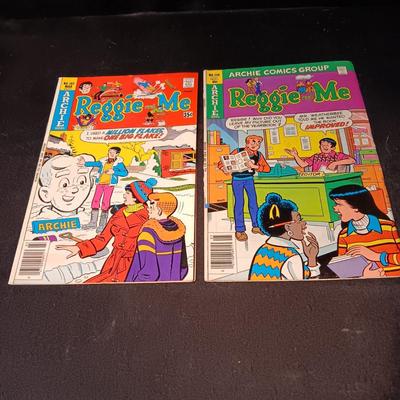 2 ARCHIE COMIC BOOKS REGGIE & ME