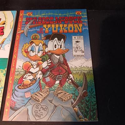3 DONALD DUCK'S UNCLE SCROOGE COMIC BOOKS