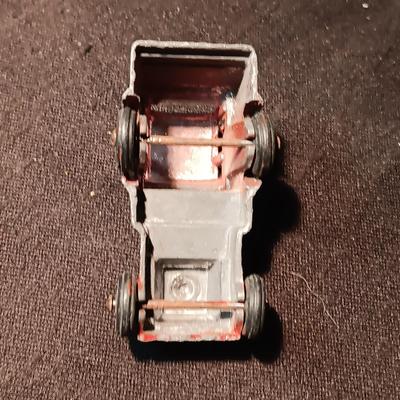 OLD METAL TOOTSIETOY CARS