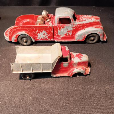 2 OLD METAL TOY TRUCKS