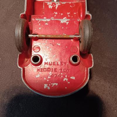 2 OLD METAL TOY TRUCKS