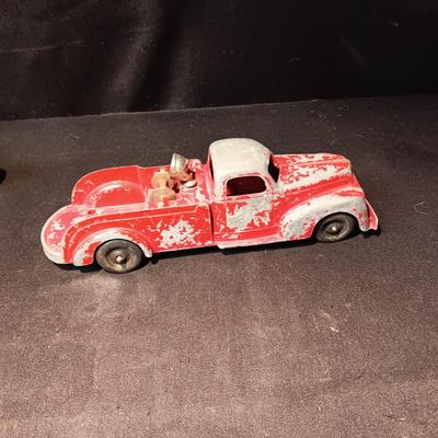 2 OLD METAL TOY TRUCKS