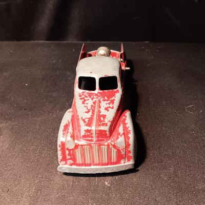 2 OLD METAL TOY TRUCKS