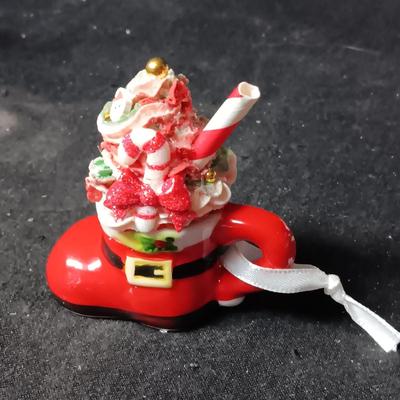 MR CHRISTMAS SANTA BOOT ORNAMENT