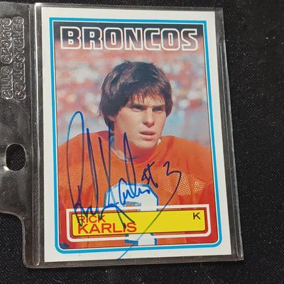 FORMER DENVER BRONCOS AUTOGRAPHED TRADING CARD (2)