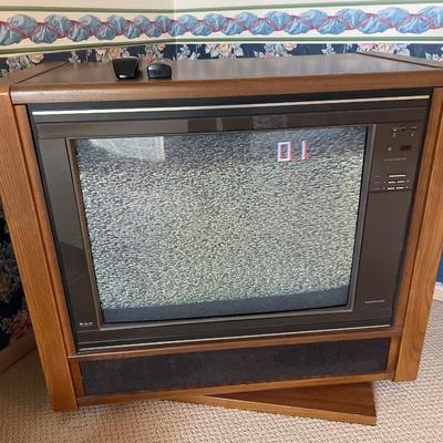 Vintage RCA TV