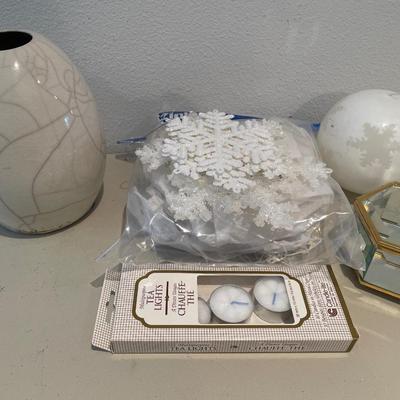 Snowflake decor