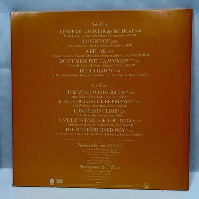 2 Vintage Helen Reddy 33RPM Vinyl Albums
