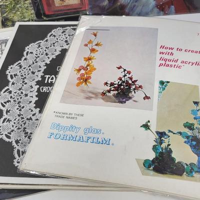 Vintage DIY Booklets Jewelry, Decoupage, Tatting & More