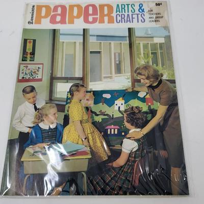 Vintage DIY Booklets Jewelry, Decoupage, Tatting & More